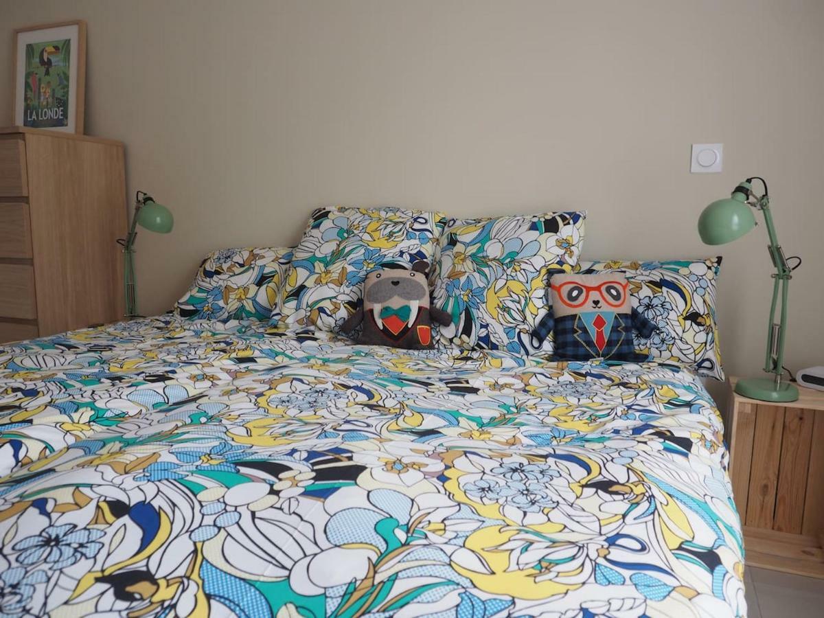 La Londe La Mer : Appartement Proche Plages & Vue Superbe Sur Les Iles D'Or מראה חיצוני תמונה