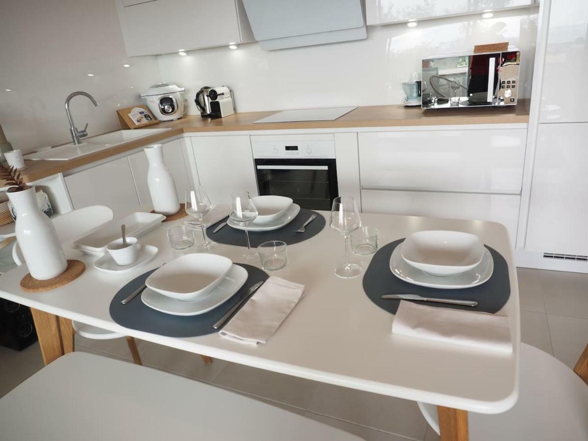 La Londe La Mer : Appartement Proche Plages & Vue Superbe Sur Les Iles D'Or מראה חיצוני תמונה