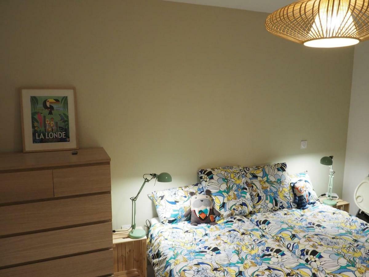 La Londe La Mer : Appartement Proche Plages & Vue Superbe Sur Les Iles D'Or מראה חיצוני תמונה