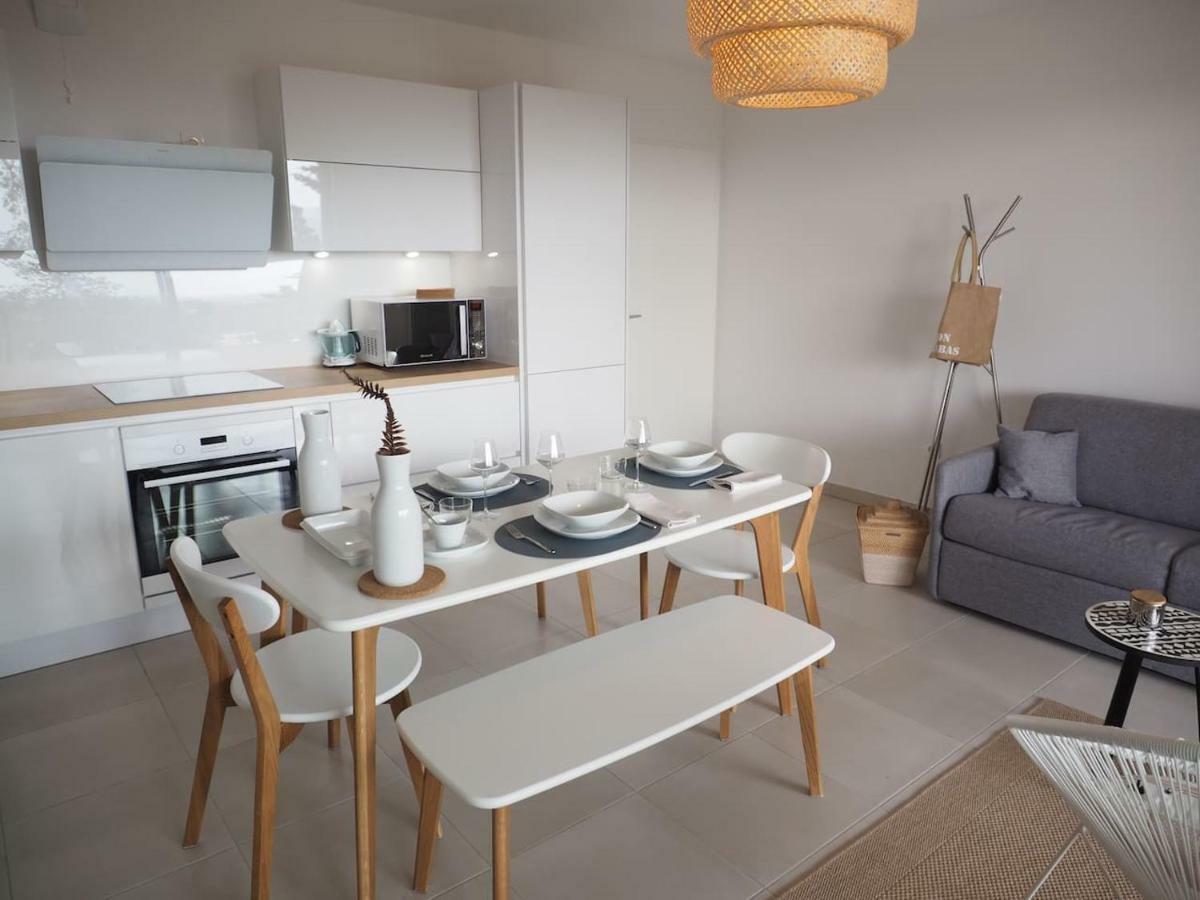 La Londe La Mer : Appartement Proche Plages & Vue Superbe Sur Les Iles D'Or מראה חיצוני תמונה