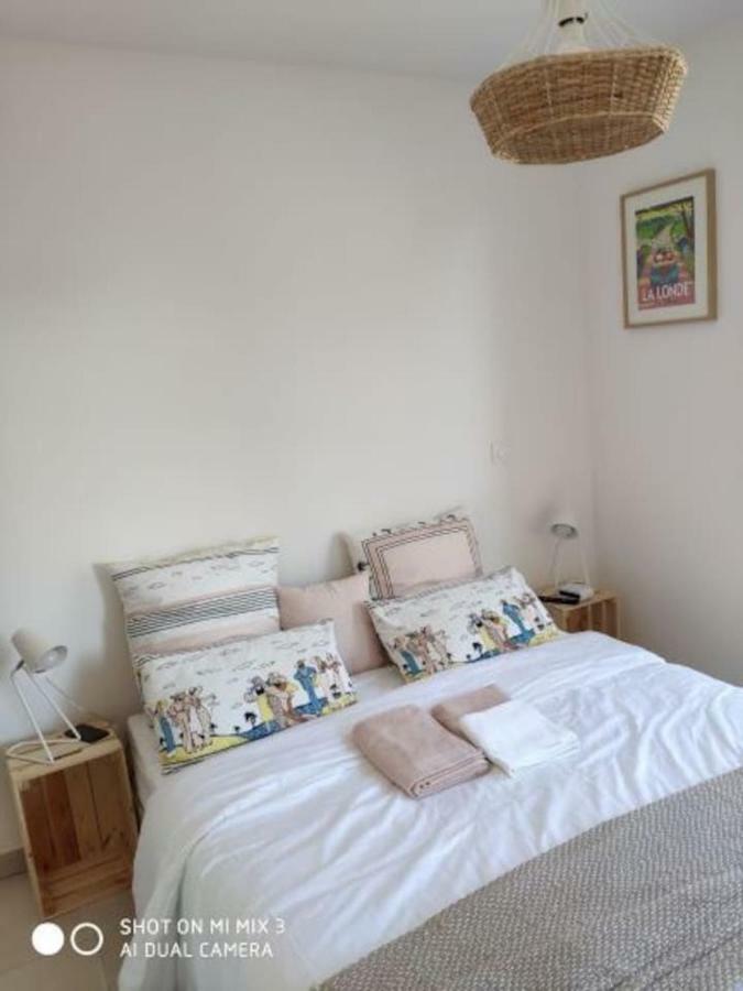 La Londe La Mer : Appartement Proche Plages & Vue Superbe Sur Les Iles D'Or מראה חיצוני תמונה