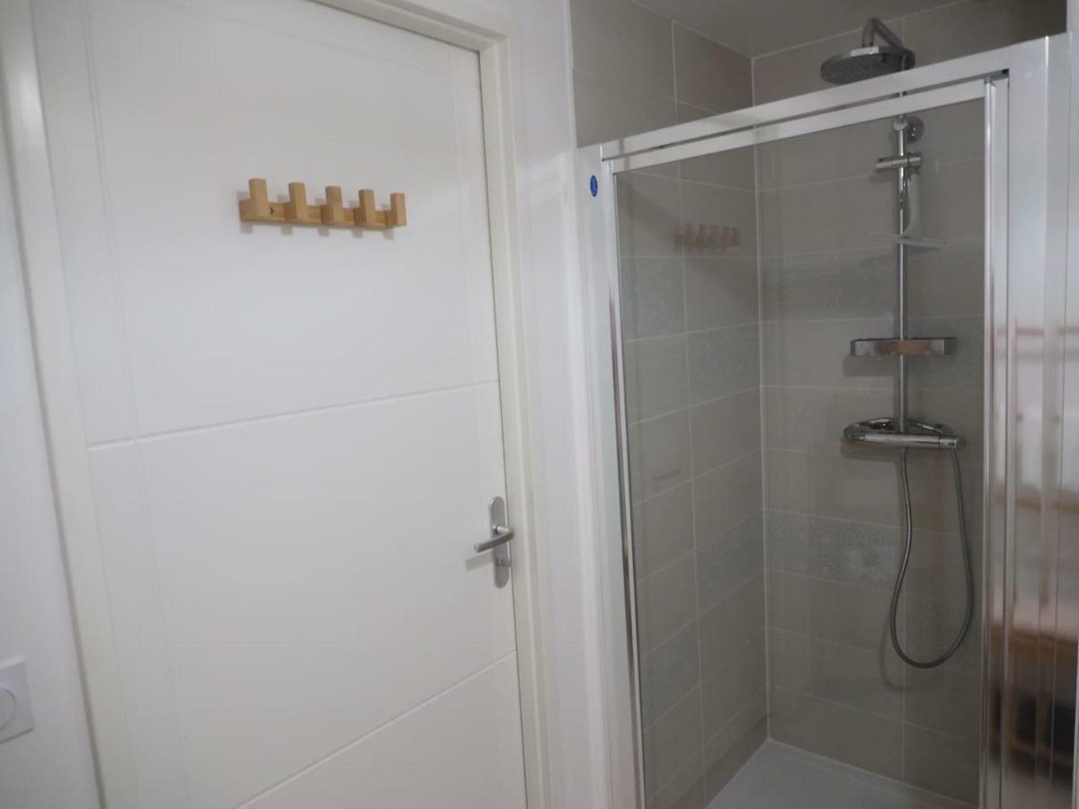 La Londe La Mer : Appartement Proche Plages & Vue Superbe Sur Les Iles D'Or מראה חיצוני תמונה